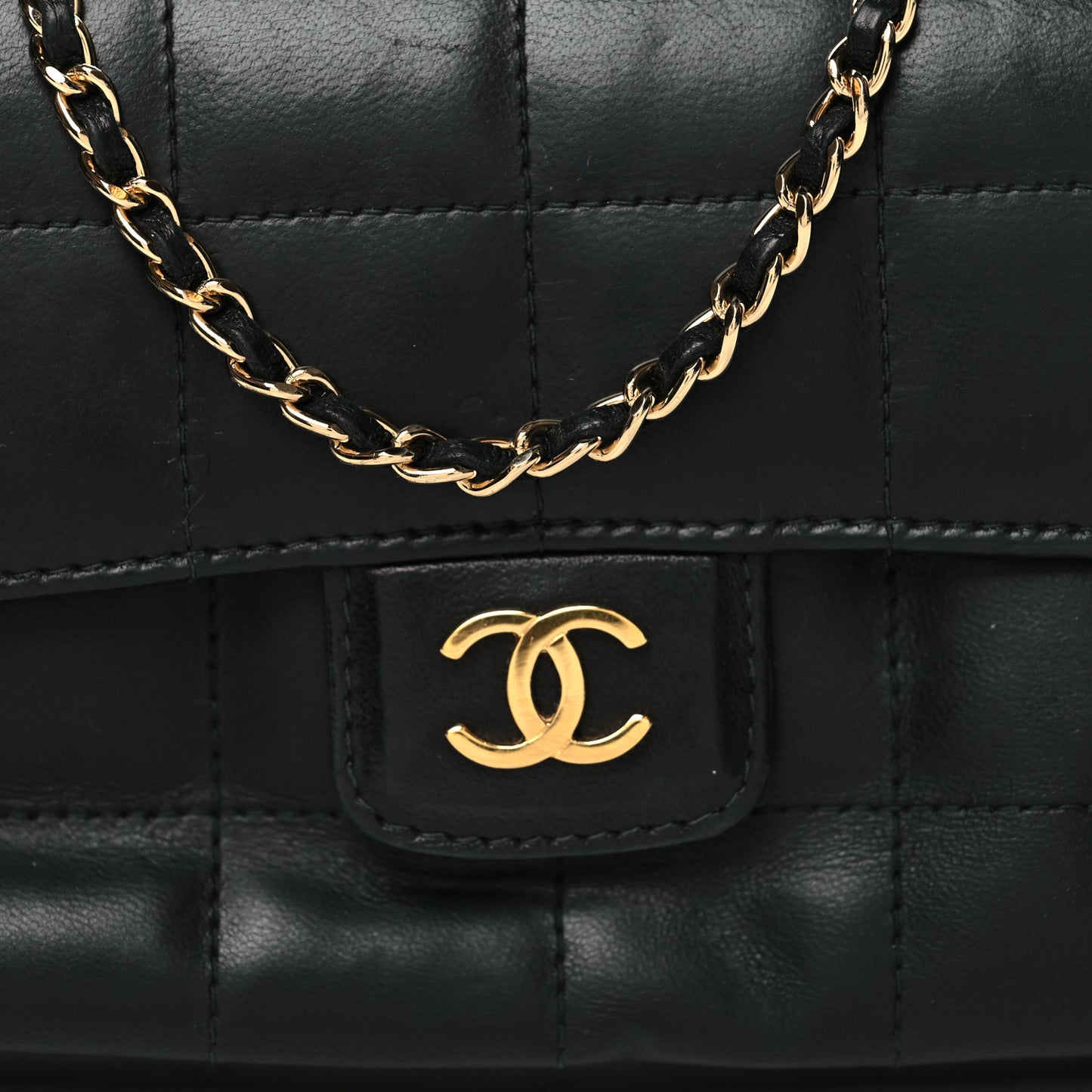 Lambskin Quilted Mini Chocolate Bar Camellia Flap Black