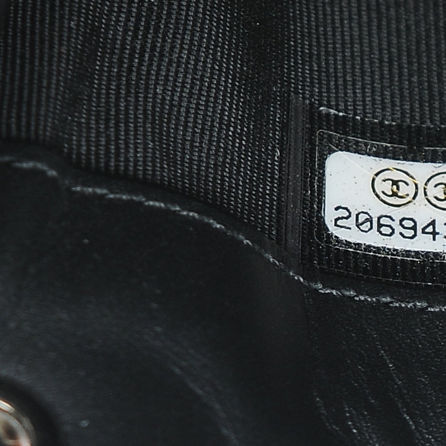 Patent CC Phone Holder Crossbody Black