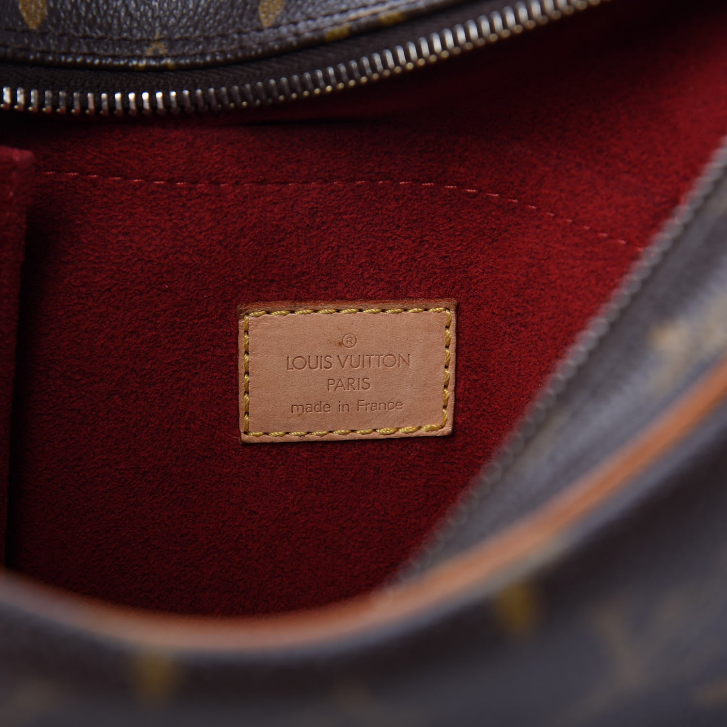 Louis Vuitton Monogram Croissant MM 8 of 9