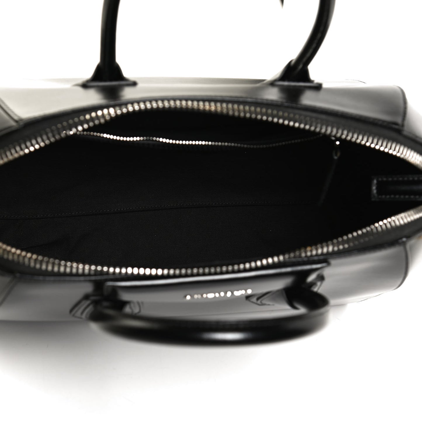 Shiny Lord Calfskin Medium Antigona Black