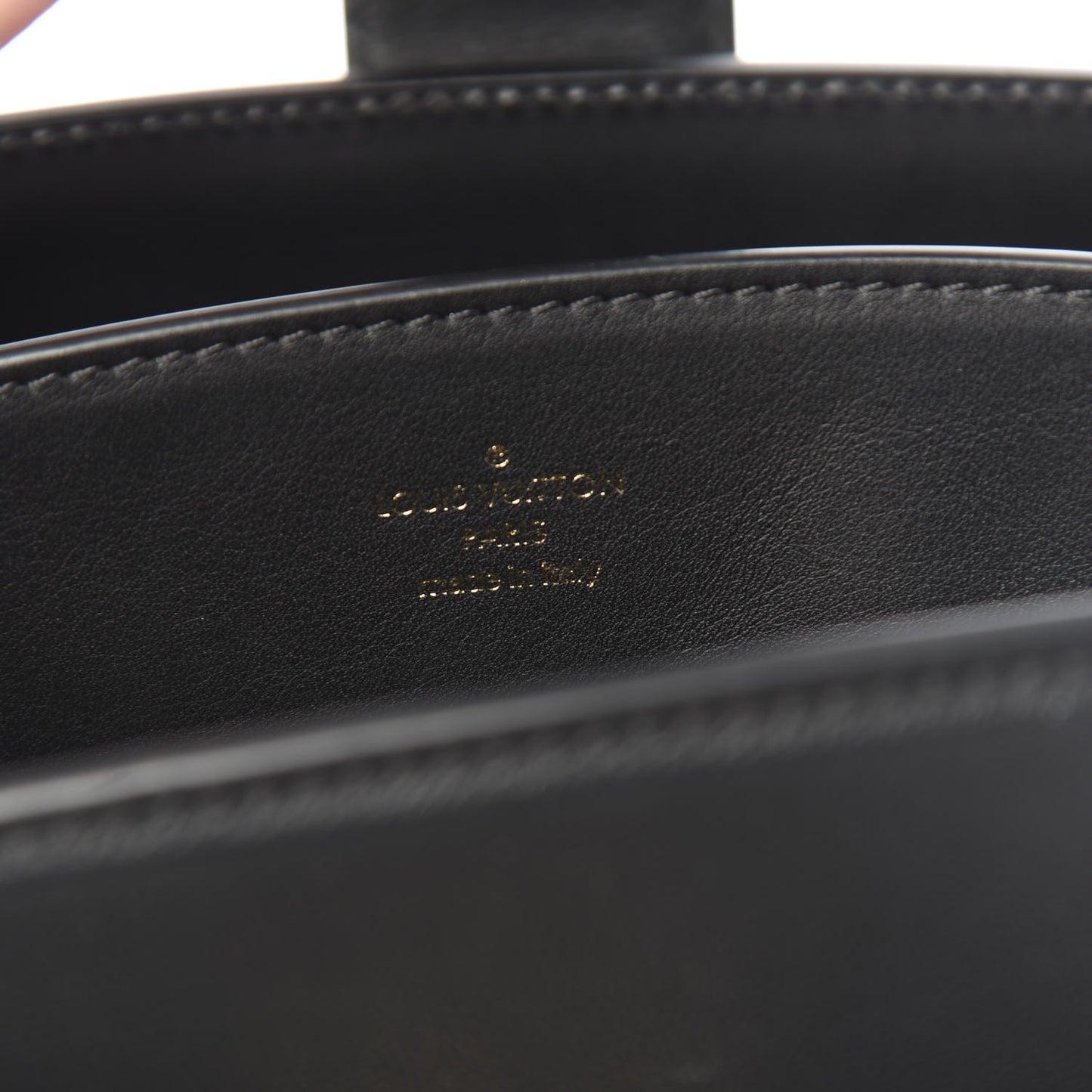 Taurillon Cour Marly MM Black