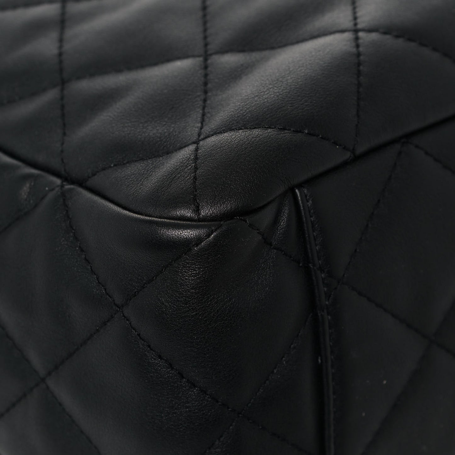 Lambskin Quilted Chain Drawstring Bag Black