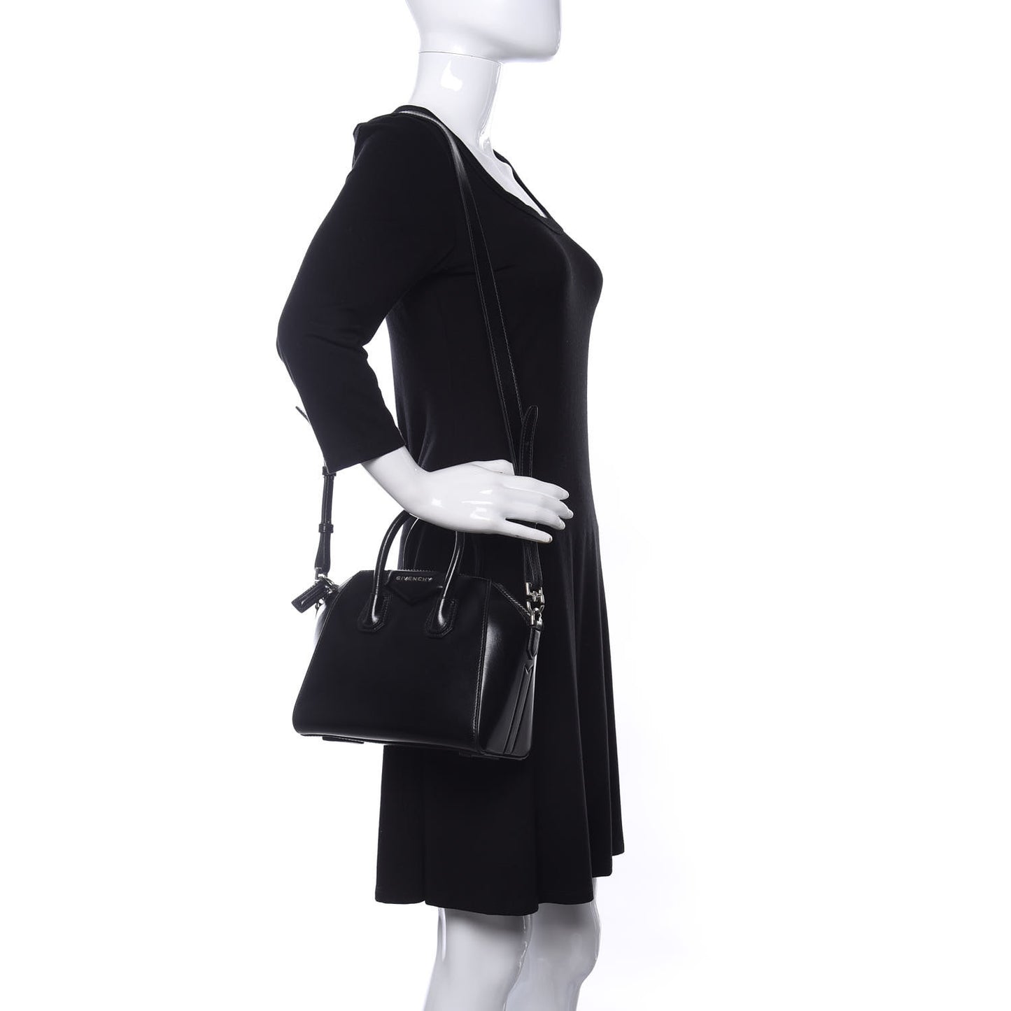 Shiny Lord Calfskin Mini Antigona Black