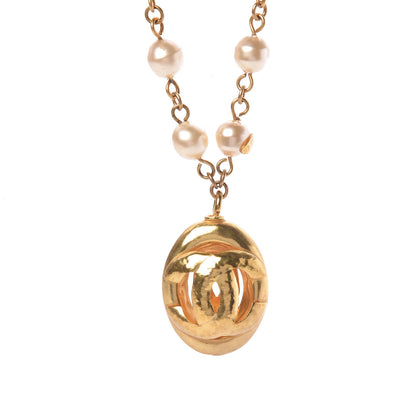 Chanel Pearl CC Necklace Gold 5 of 7