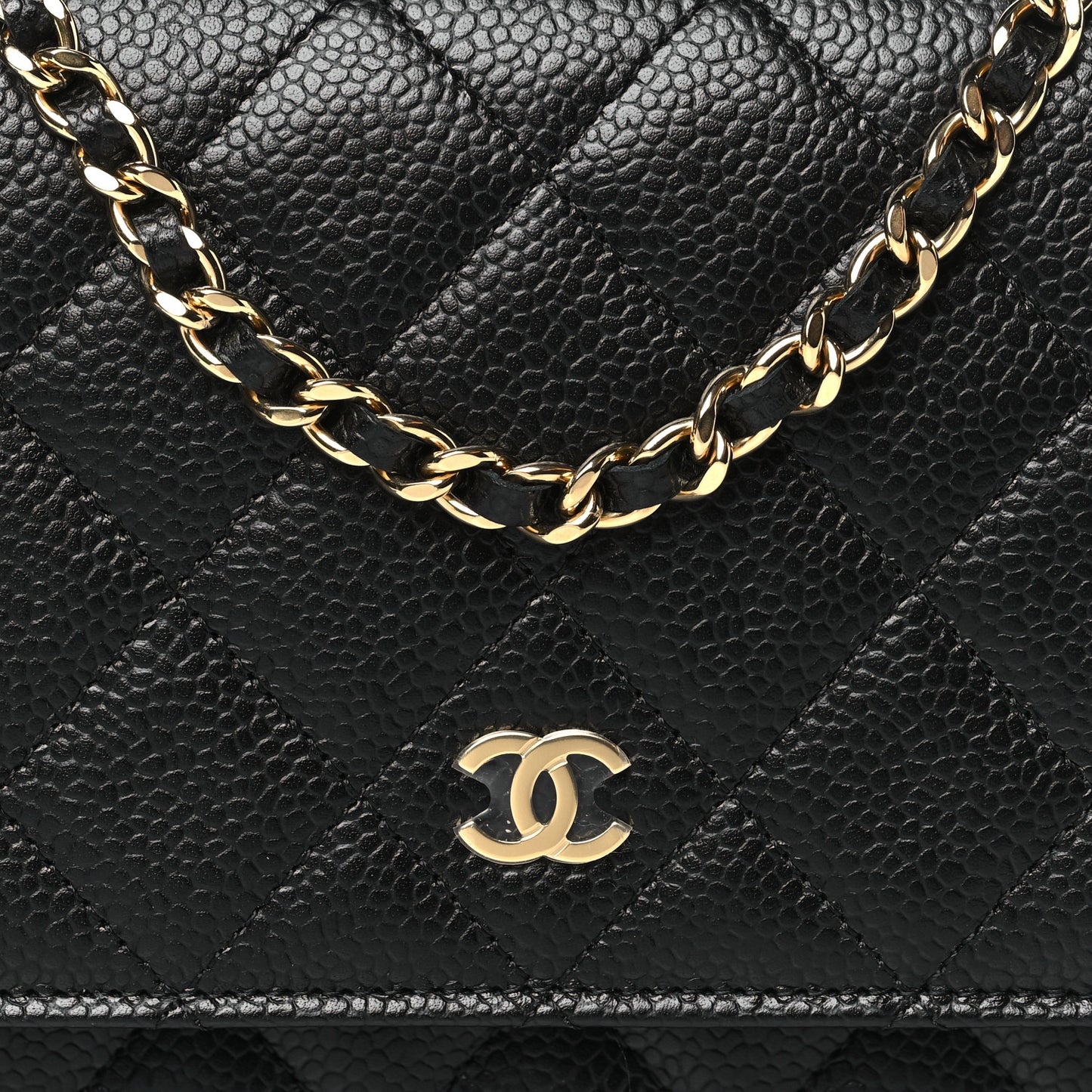 Caviar Quilted Wallet on Chain WOC Black