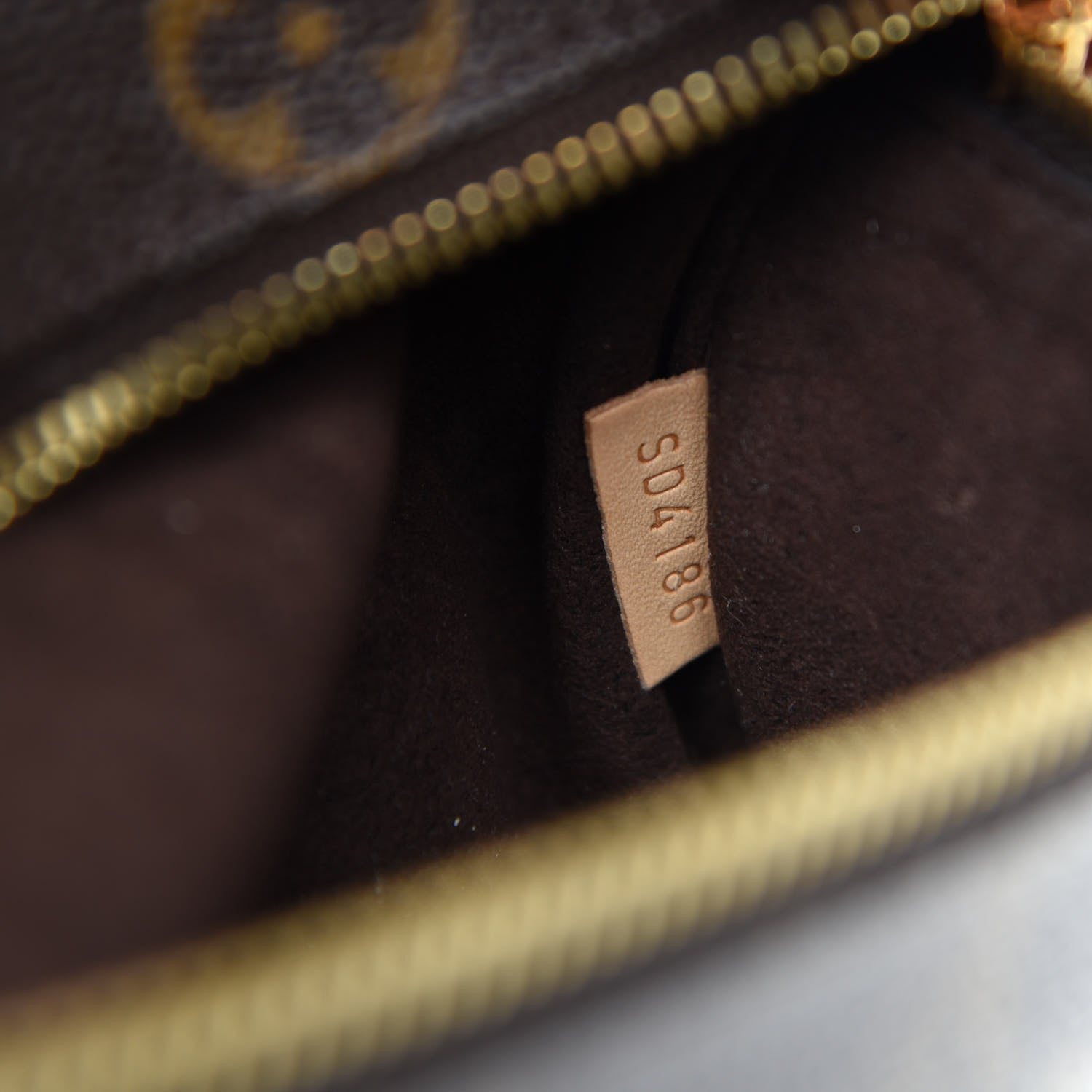 Louis Vuitton Monogram Pochette Metis 10 of 11