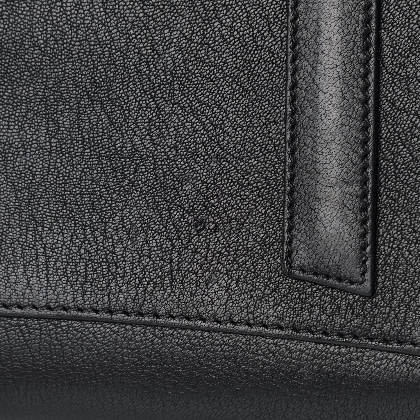 Sugar Goatskin Medium Antigona Black