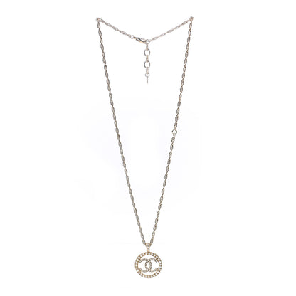 Chanel Pearl CC Round Pendant Necklace Gold 3 of 6