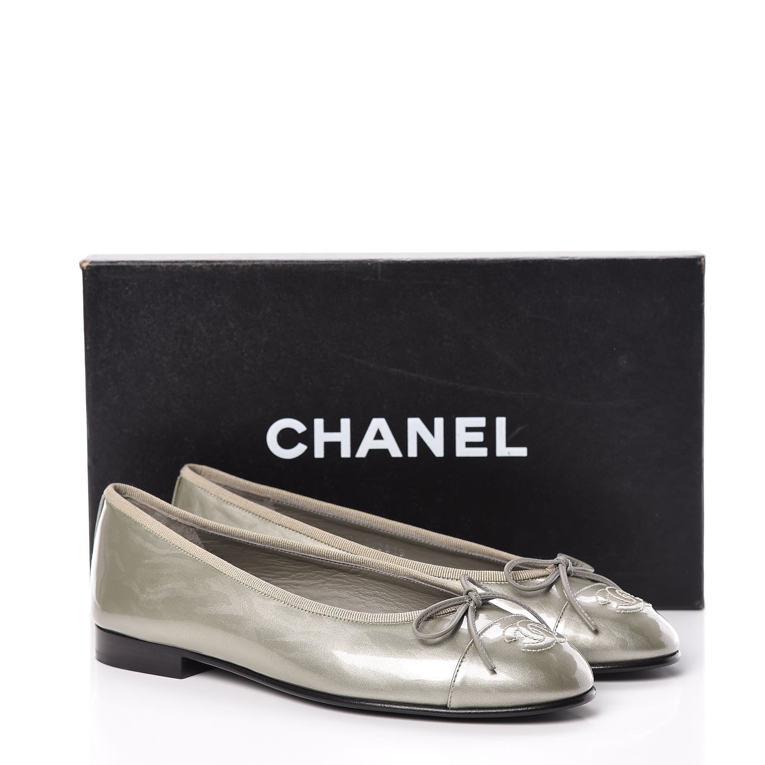 Chanel Patent Calfskin CC Cap Toe Ballerina Flats 36.5 Light Grey 11 of 11