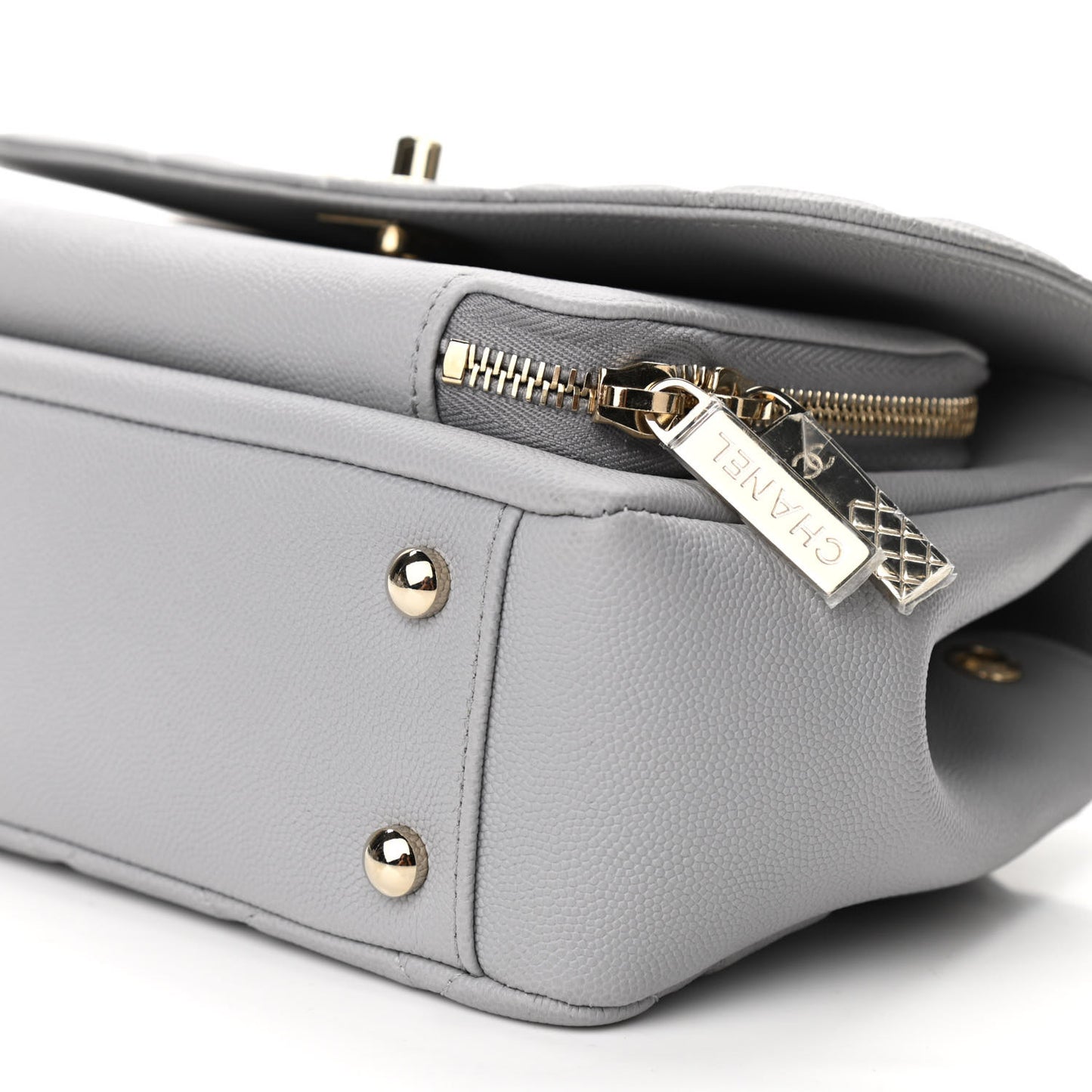 Caviar Quilted Medium Business Affinity Flap Grey