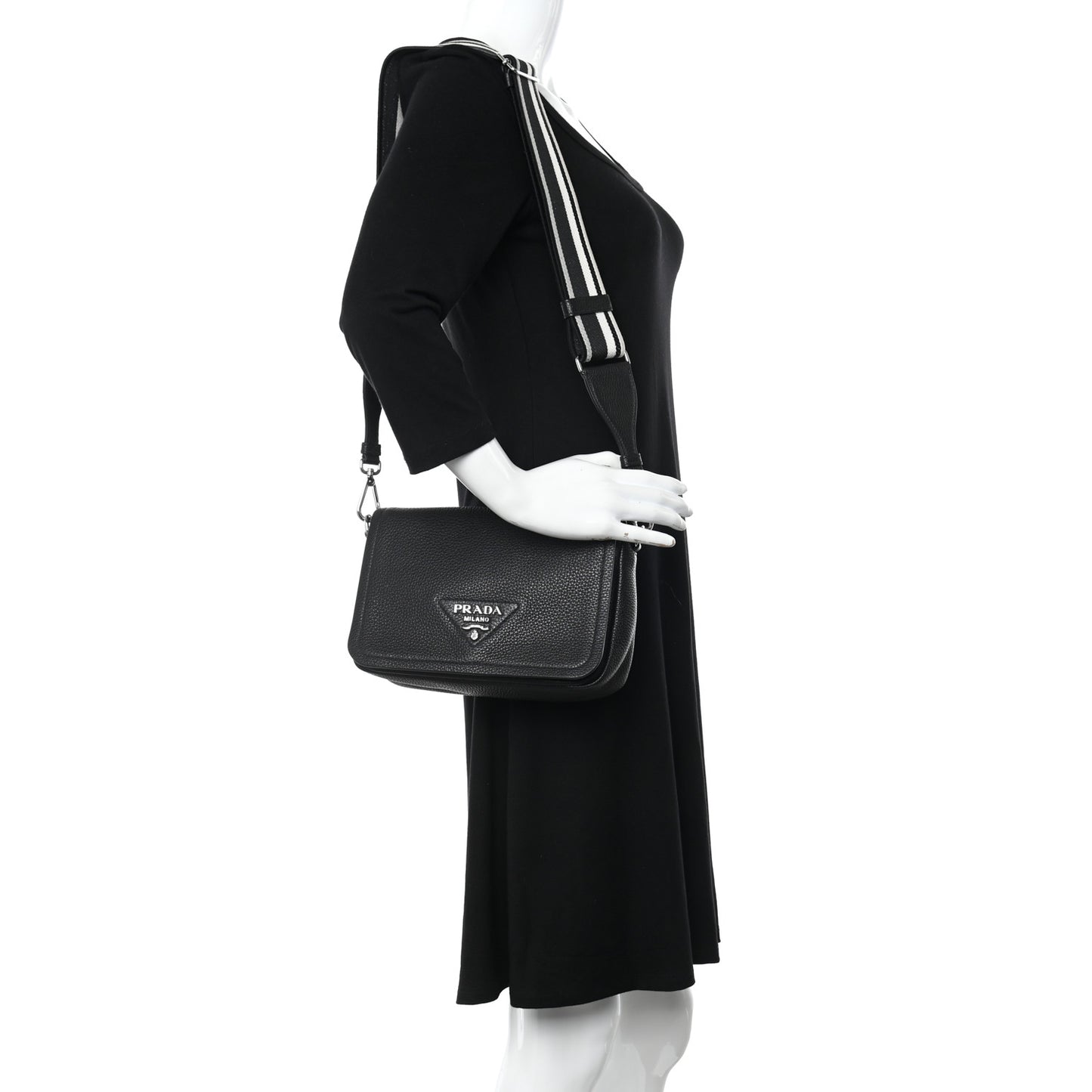 Vitello Daino Soft Flap Crossbody Black