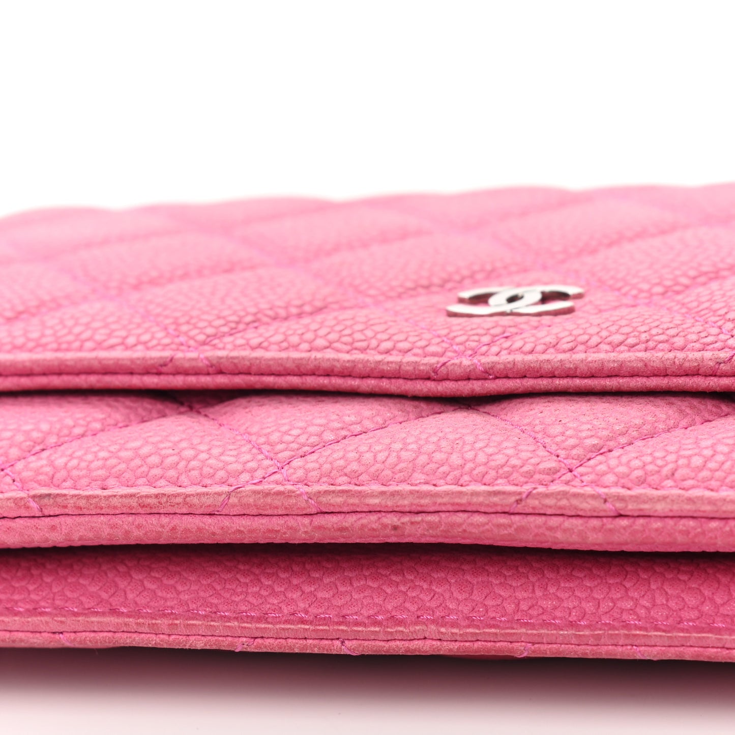 Iridescent Caviar Quilted Wallet on Chain WOC Pink