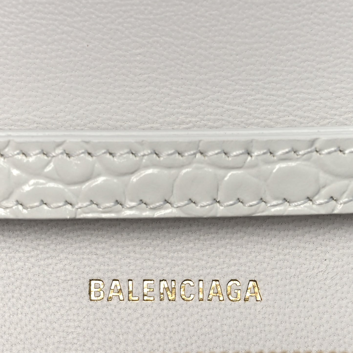 Shiny Calfskin Crocodile Embossed Hourglass Chain Bag White