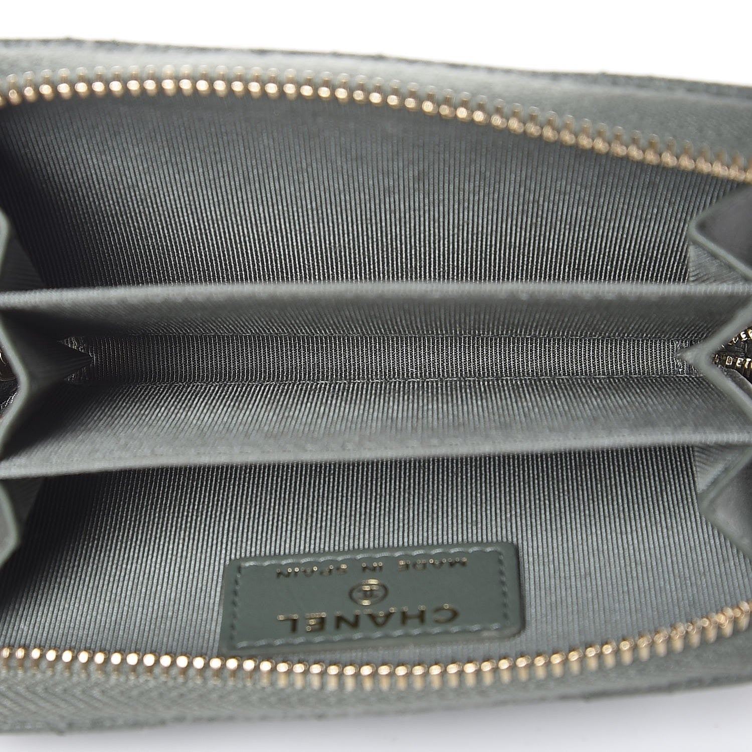 Chanel Iridescent Caviar Quilted Zip Coin Purse Green 5 of 7