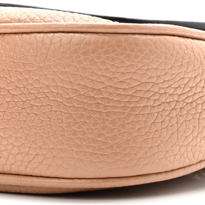 Gucci Pebbled Calfskin Medium Soho Flap Crossbody Camelia 10 of 10