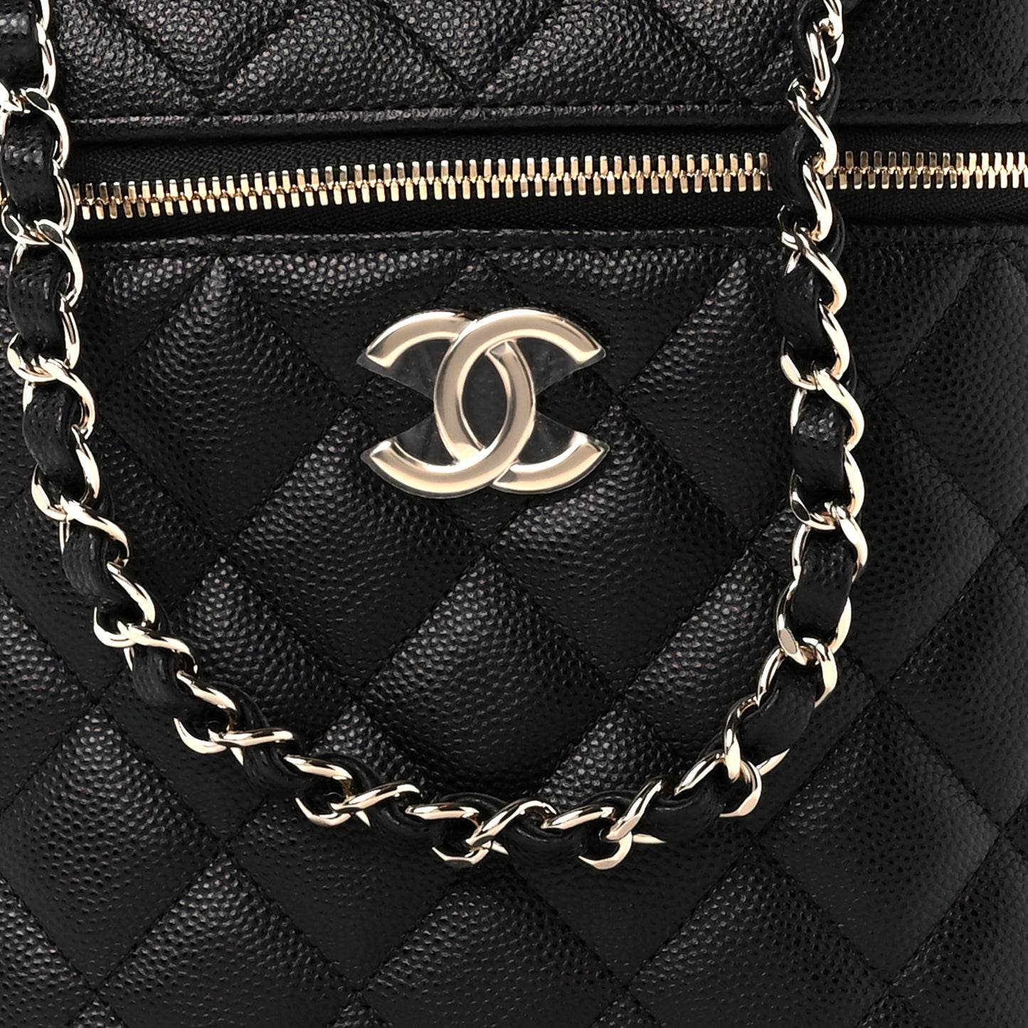 Caviar Quilted Small Top Handle Vanity Case With Chain Black
