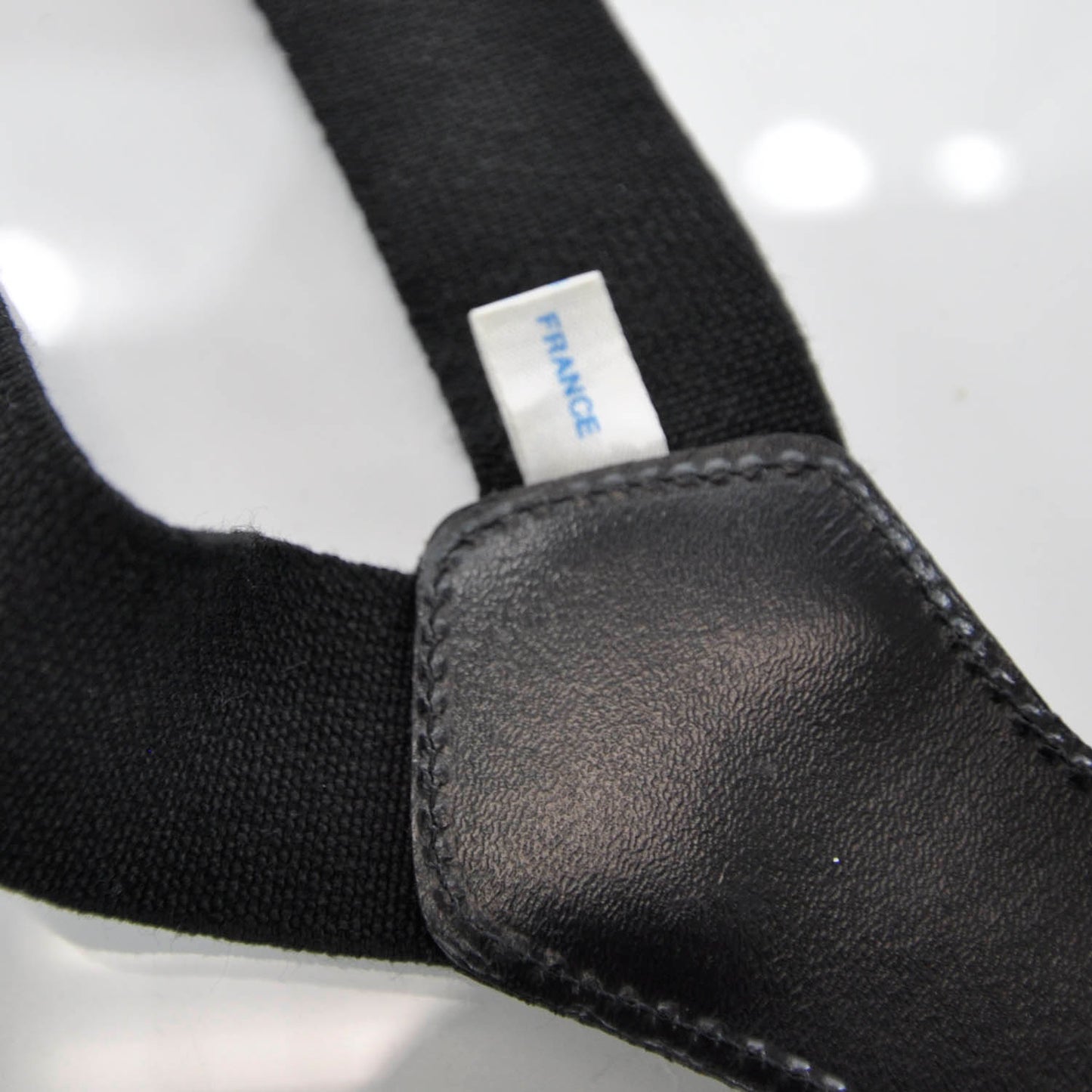 Logo Suspenders Black White