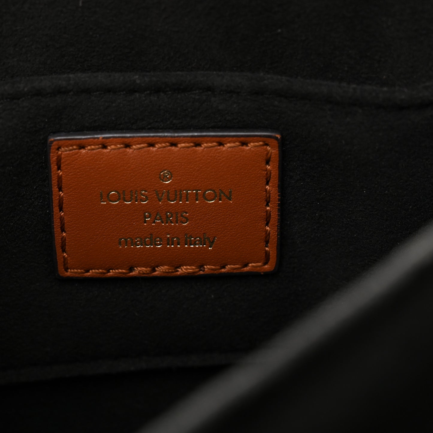 Reverse Monogram Dauphine Mini