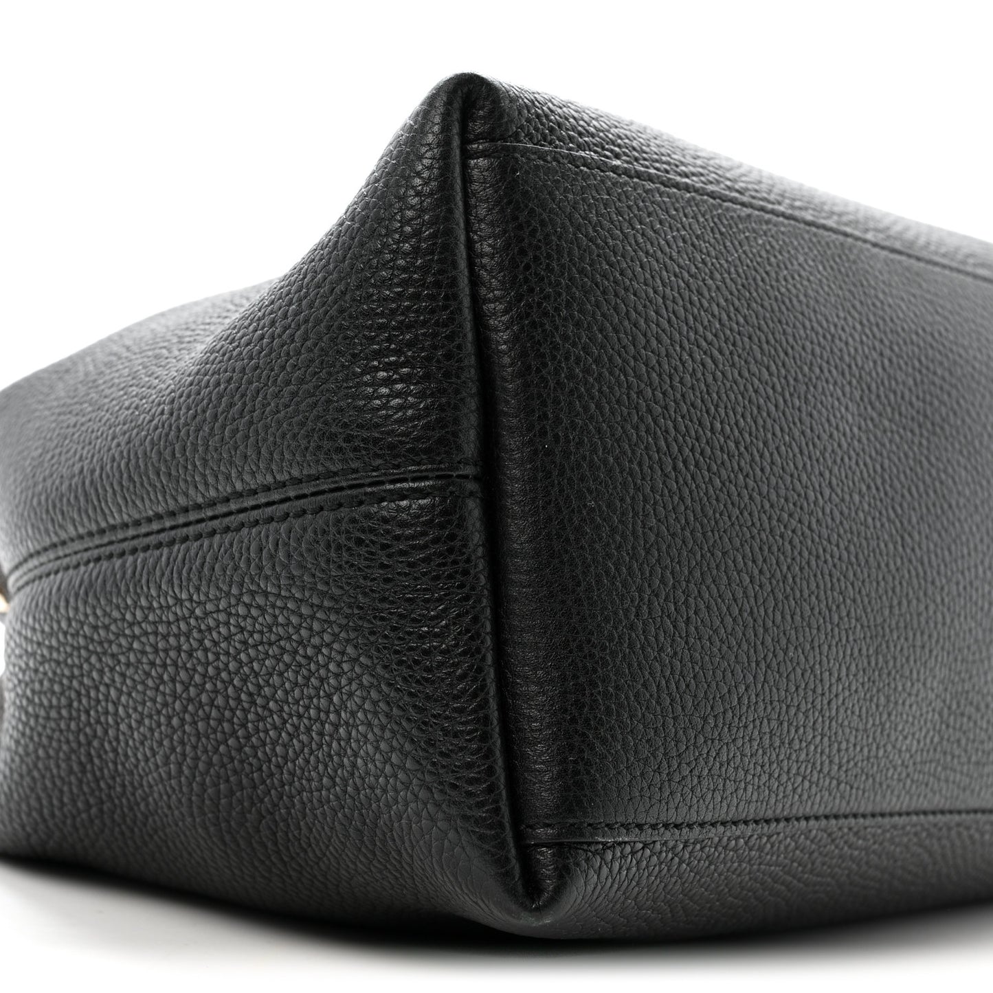 Pebbled Calfskin Medium Soho Chain Shoulder Bag Black