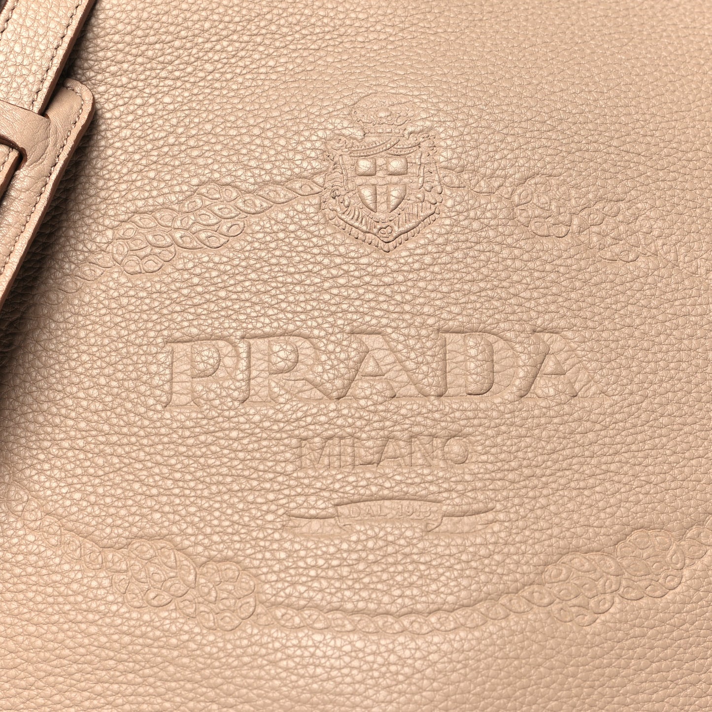 Vitello Daino Embossed Logo Flap Shoulder Bag Sesamo