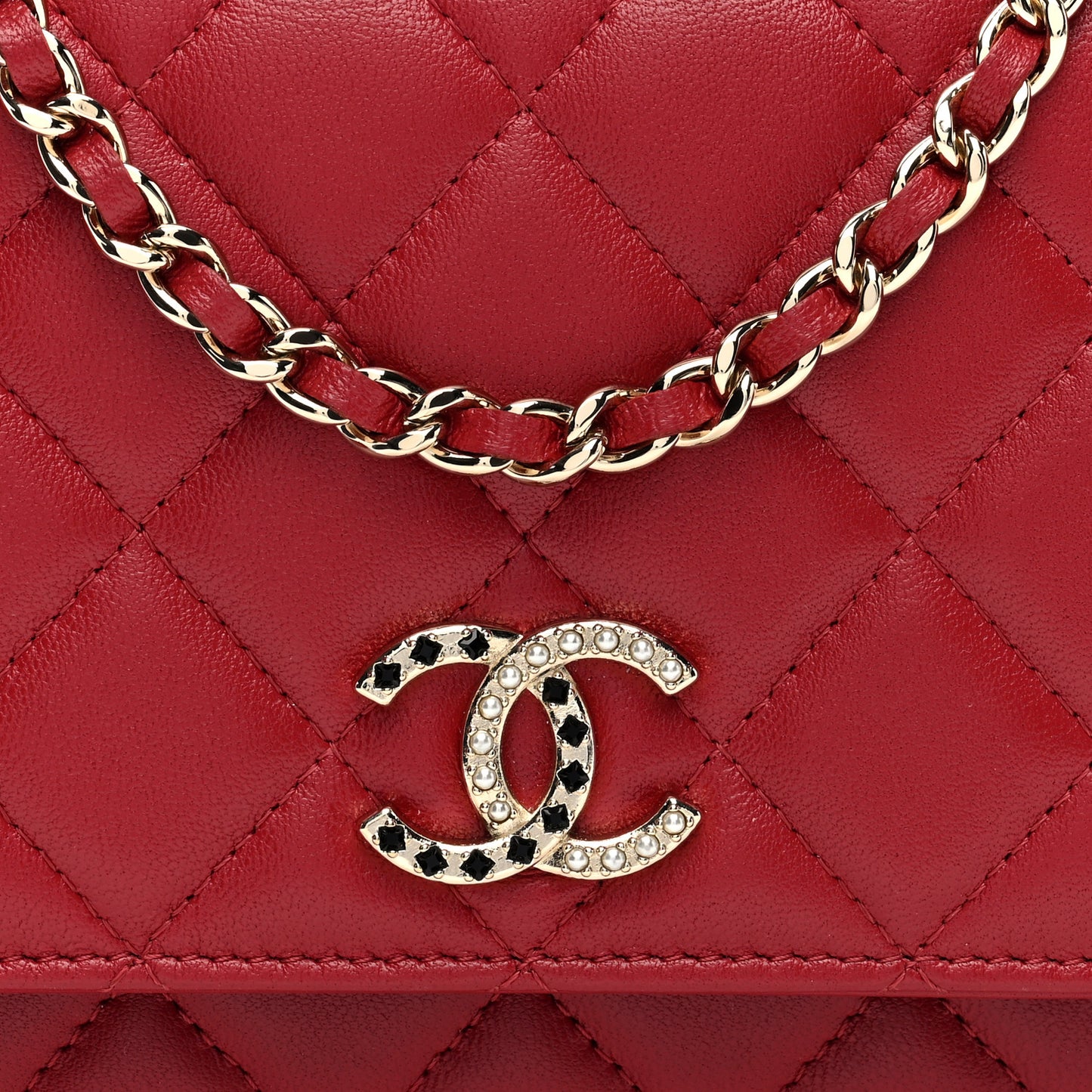 Lambskin Quilted Crystal Pearl CC Wallet On Chain WOC Burgundy
