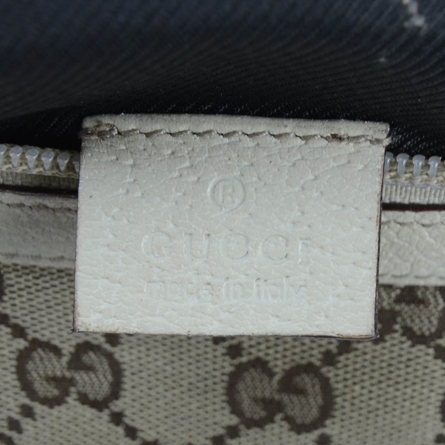 Gucci Monogram D Ring Pochette Ivory 10 of 11