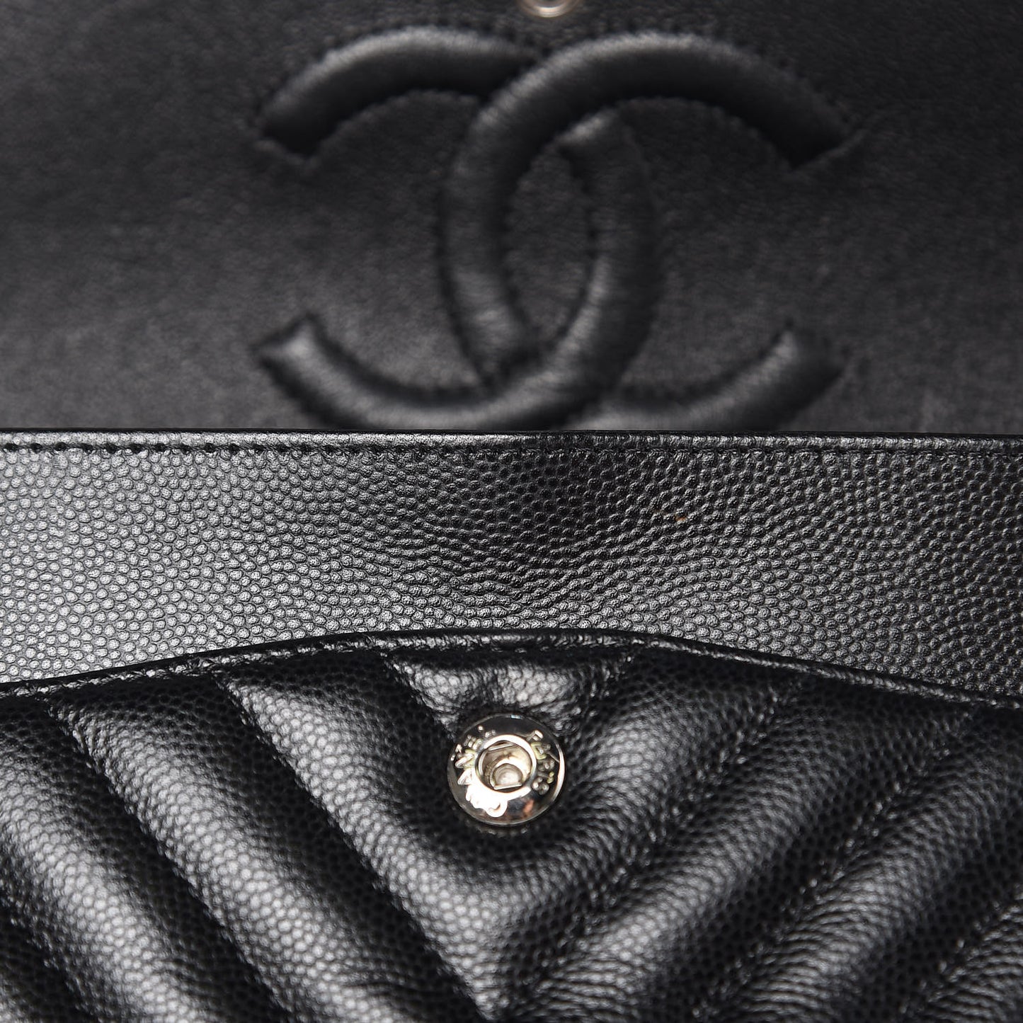 Caviar Chevron Quilted Medium Double Flap Black