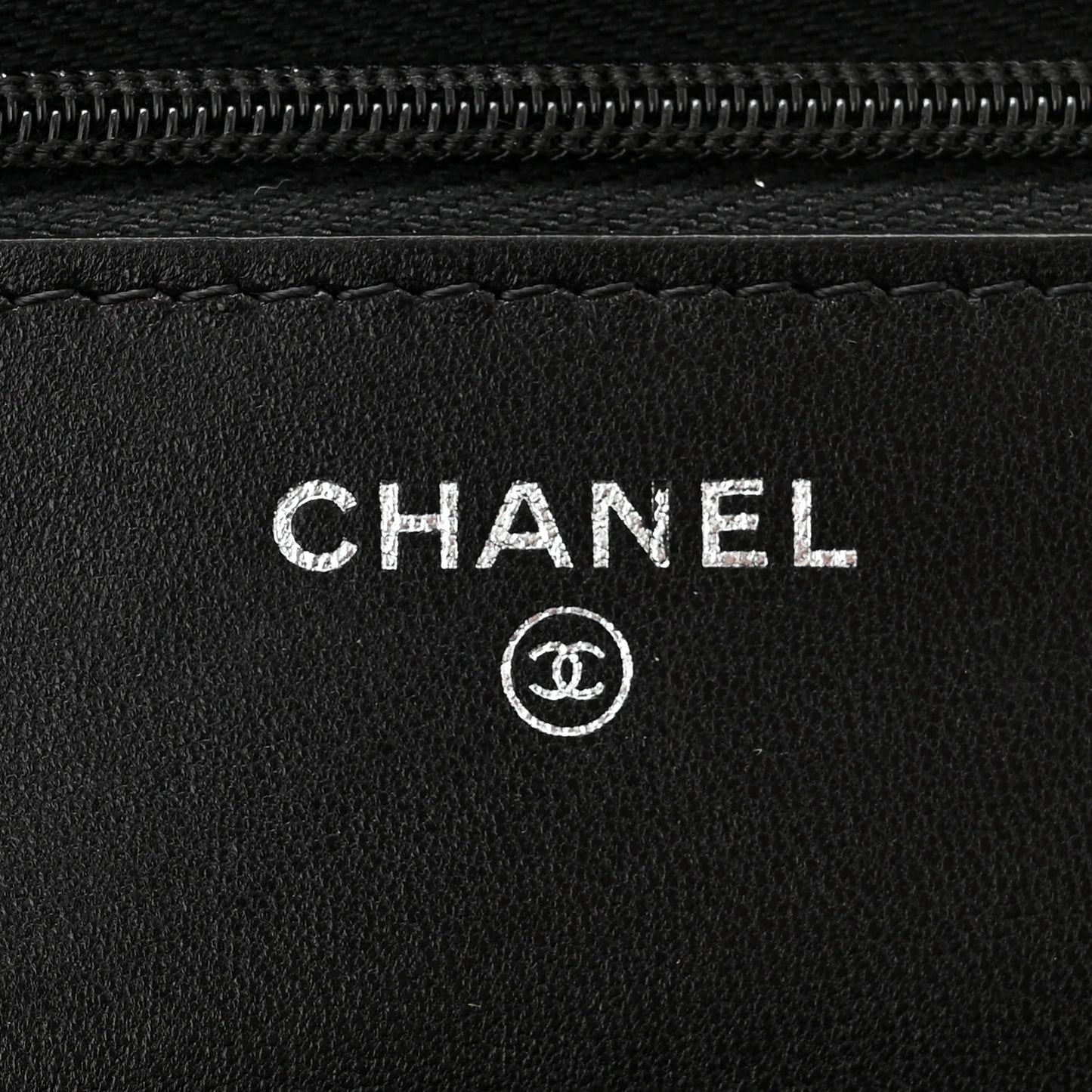 Lambskin Quilted Wallet On Chain WOC Black