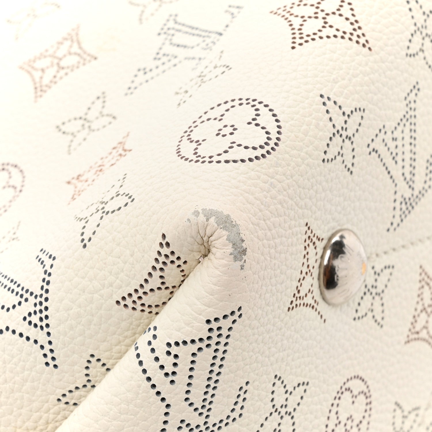 Louis Vuitton Mahina Bella Snow White 12 of 16