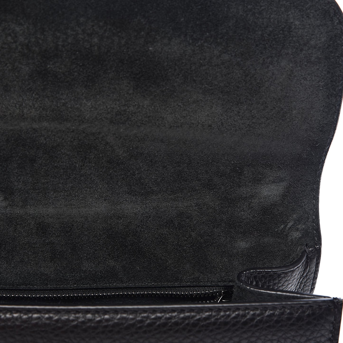 Pebbled Calfskin Medium Glam Lock Rockstud Flap Black