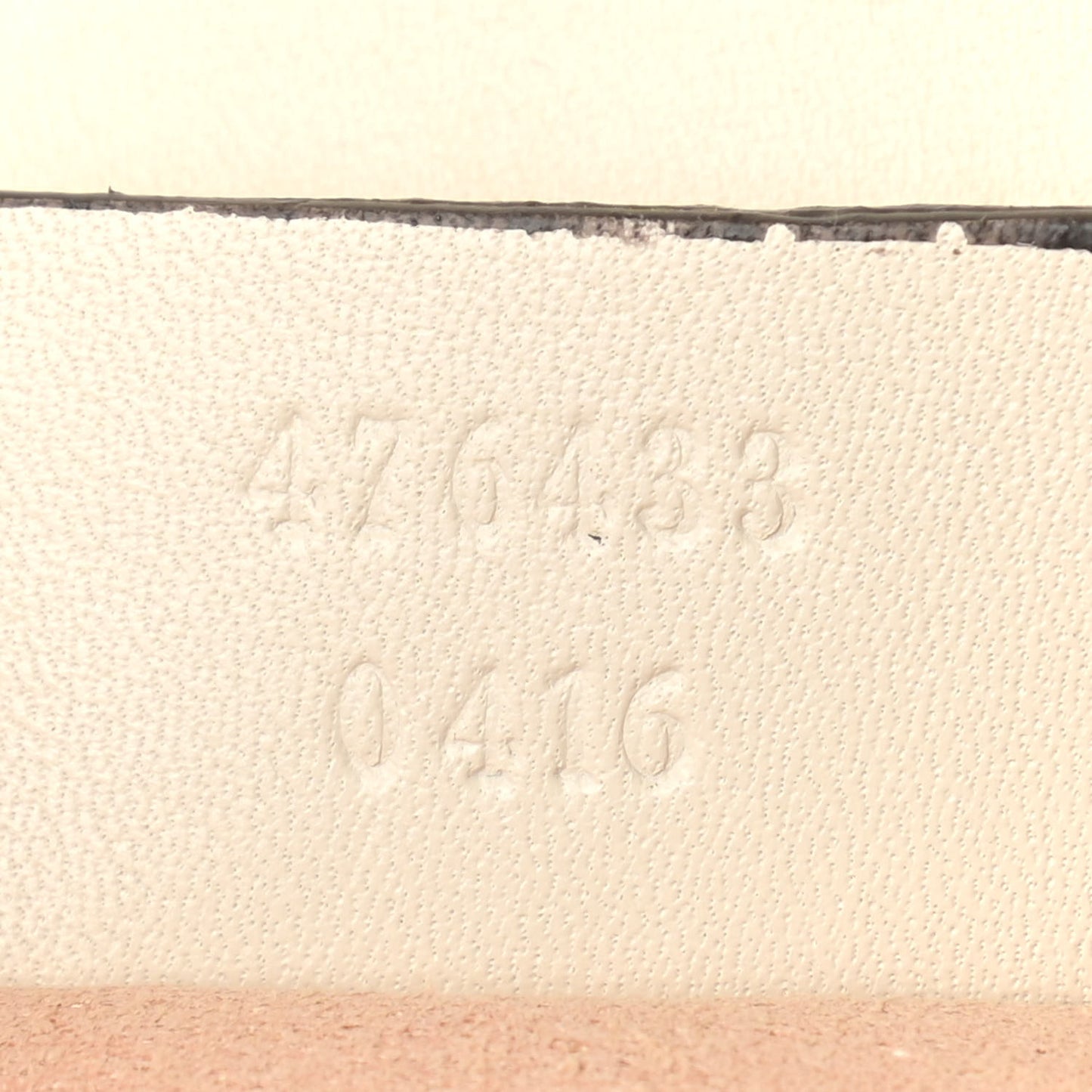 Calfskin Matelasse Super Mini GG Marmont Shoulder Bag White
