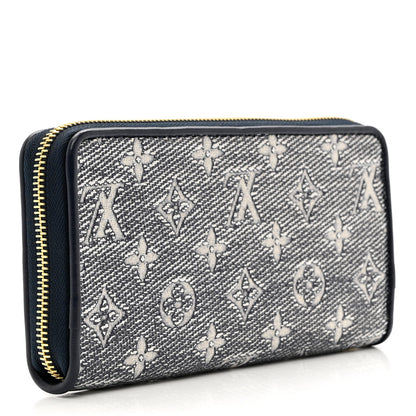 Louis Vuitton Hollographic Monoglam Zippy Wallet Blue 3 of 6