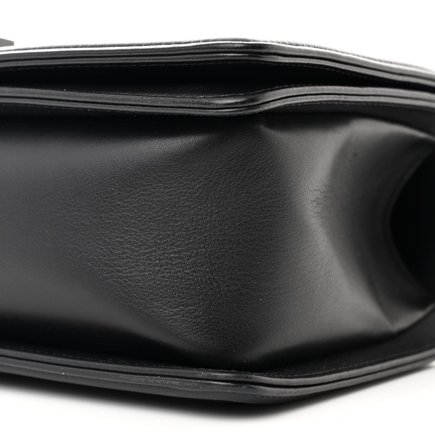 Calfskin Quilted Medium Boy Flap So Black