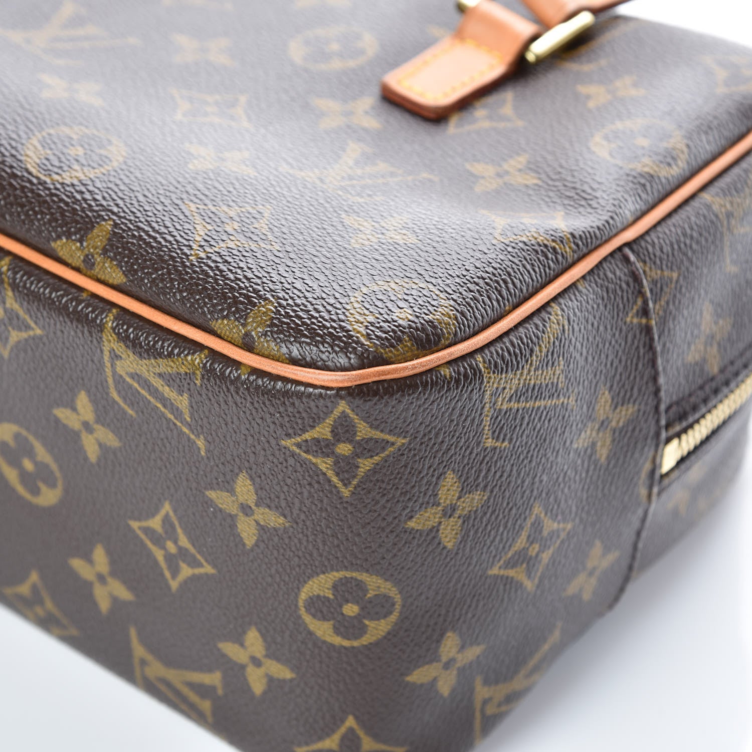 Louis Vuitton Monogram Cite MM 14 of 20