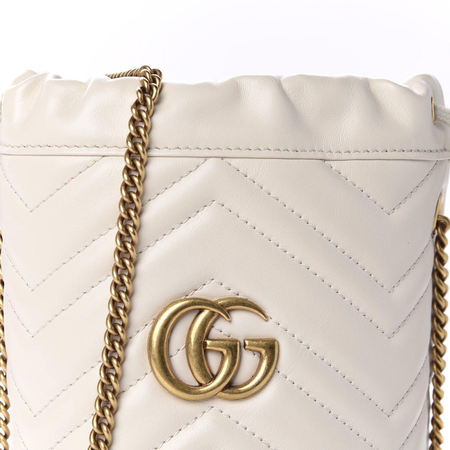 Calfskin Matelasse Mini GG Marmont 2.0 Bucket Bag White