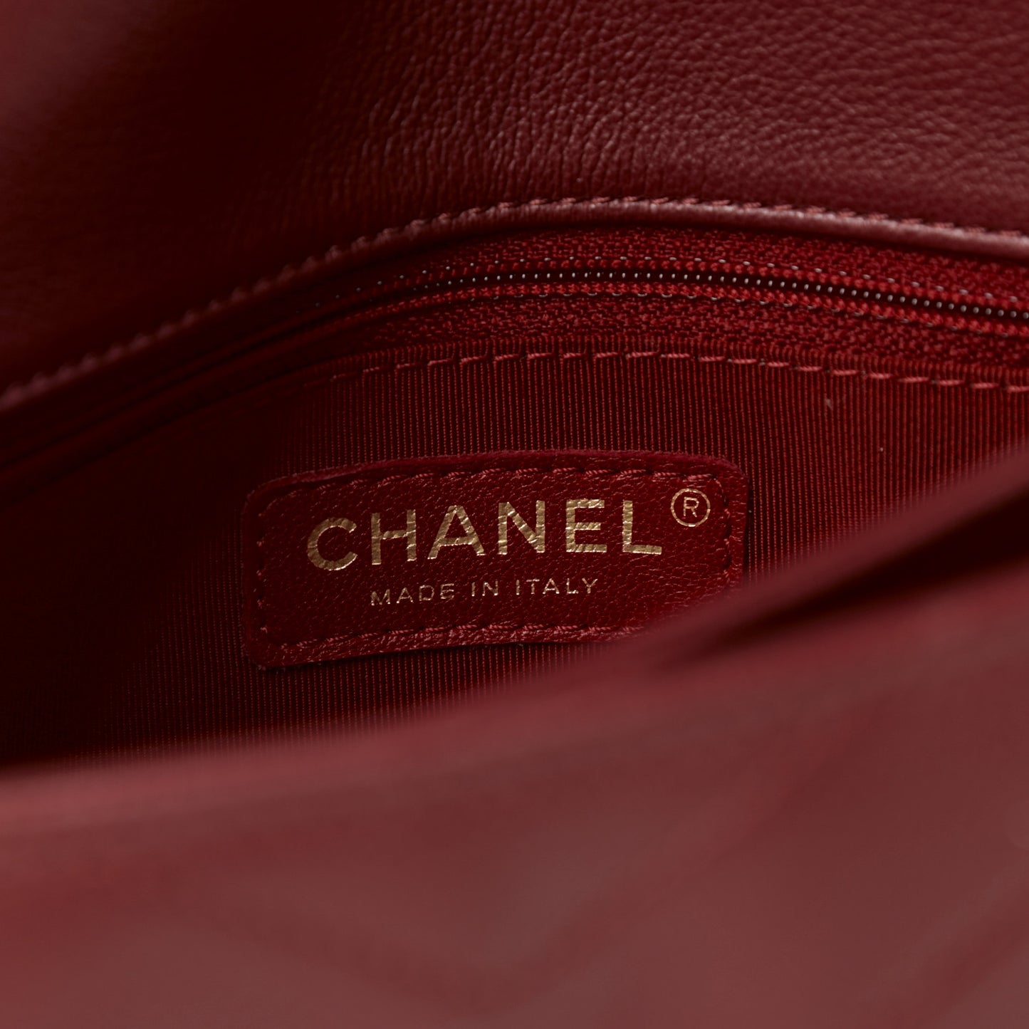 Grained Calfskin Small Chevron Chic Top Handle Flap Red