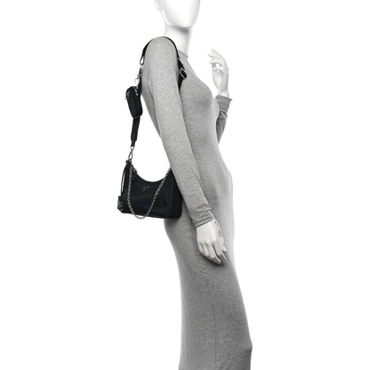 Prada Nylon Re-Edition 2005 Shoulder Bag Black 2 of 11