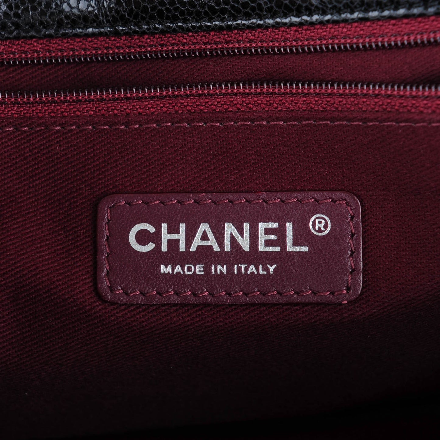 Crumpled Grained Calfskin Jumbo CC Crave Flap Black