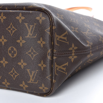 Louis Vuitton Monogram Neverfull MM 9 of 11