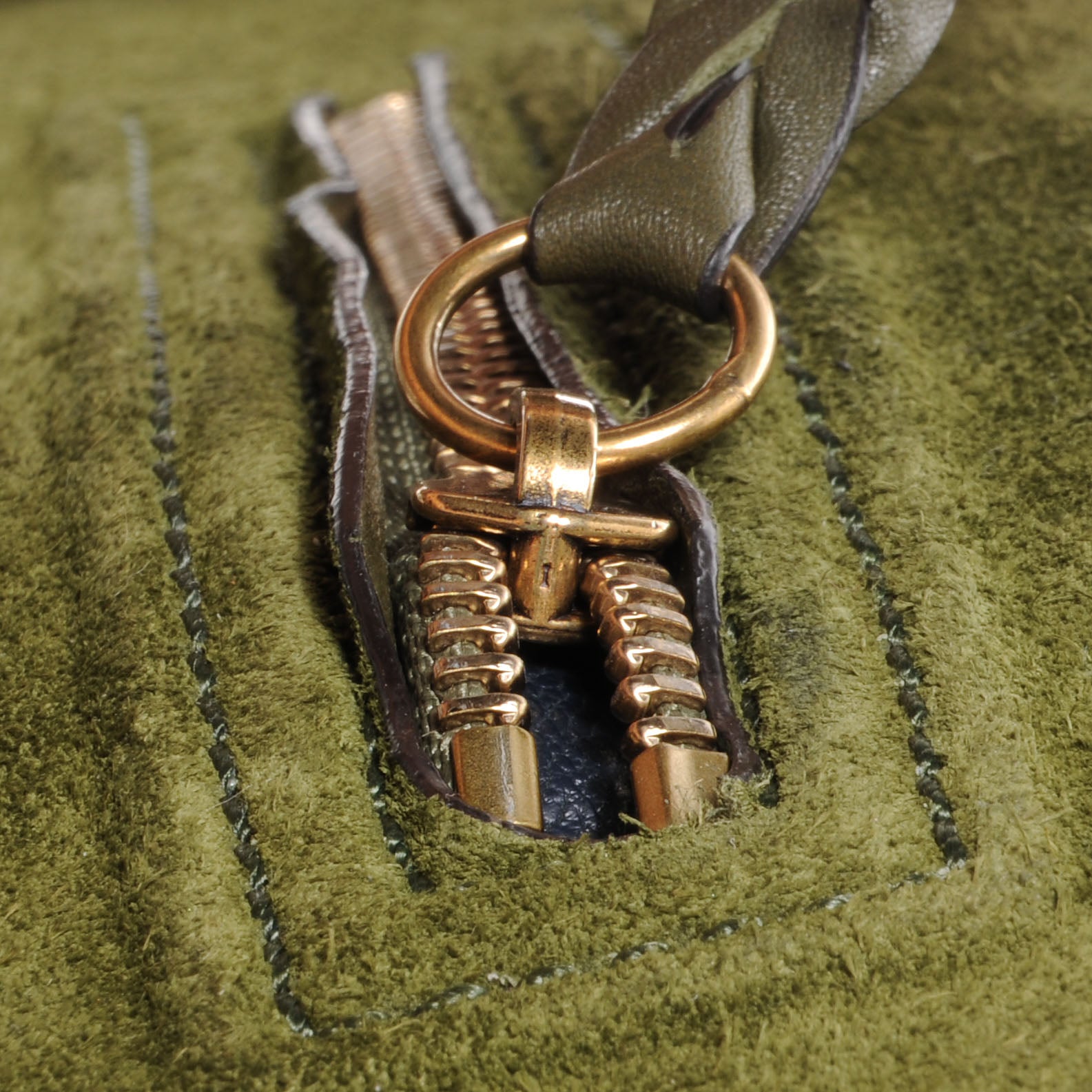Celine Suede Medium Phantom Luggage Olive 9 of 10