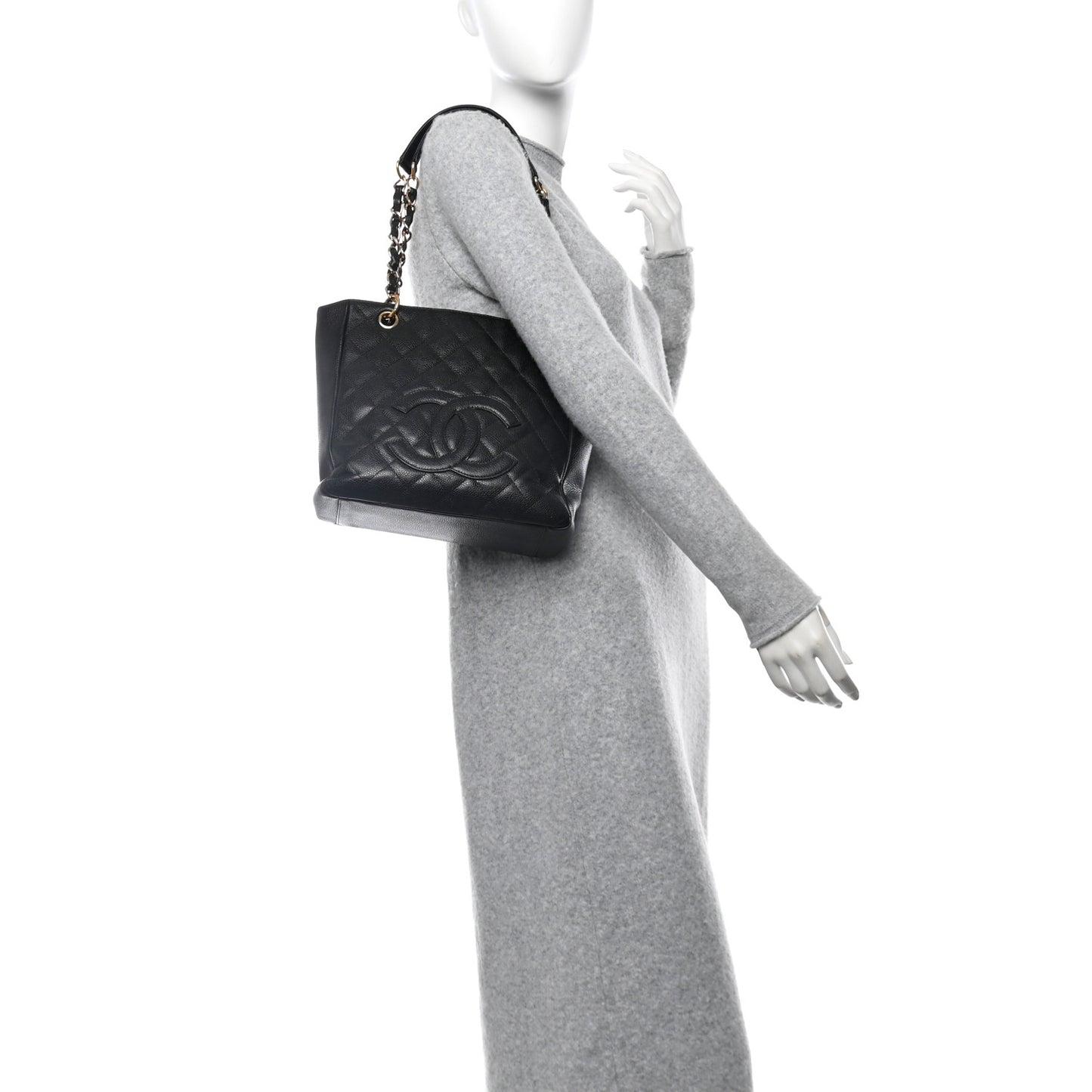 Caviar Quilted Petit Shopping Tote PST Black
