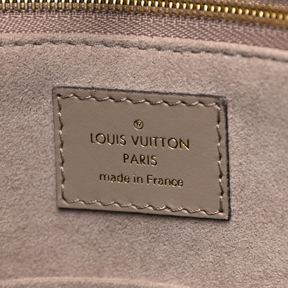 Louis Vuitton Empreinte Monogram Giant Onthego MM Tourterelle 6 of 9
