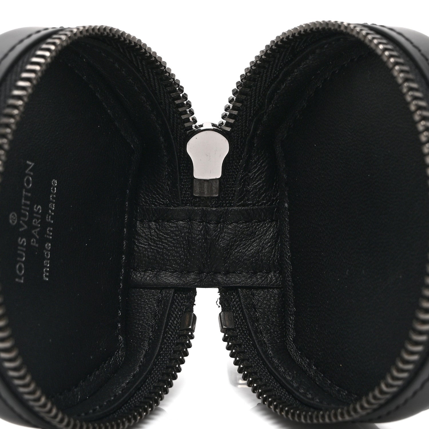 Louis Vuitton Monogram Eclipse Horizon Wireless Earphones Case 5 of 8