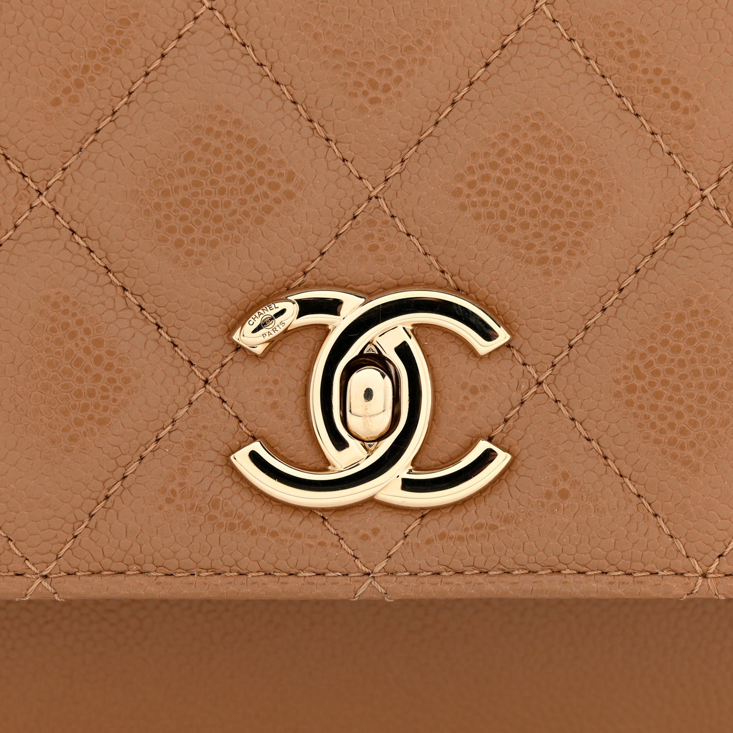 Caviar Quilted Medium Business Affinity Flap Beige