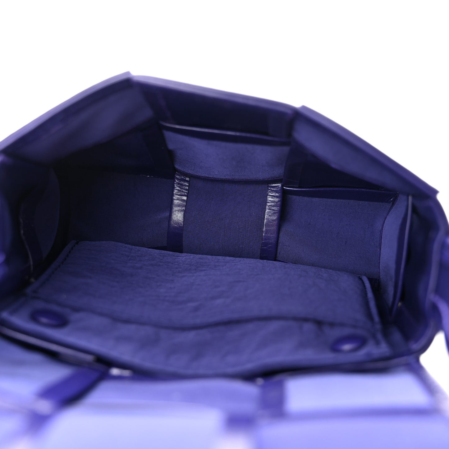 Paper Calfskin Maxi Intreccio Extra Mini Cassette Crossbody Bag