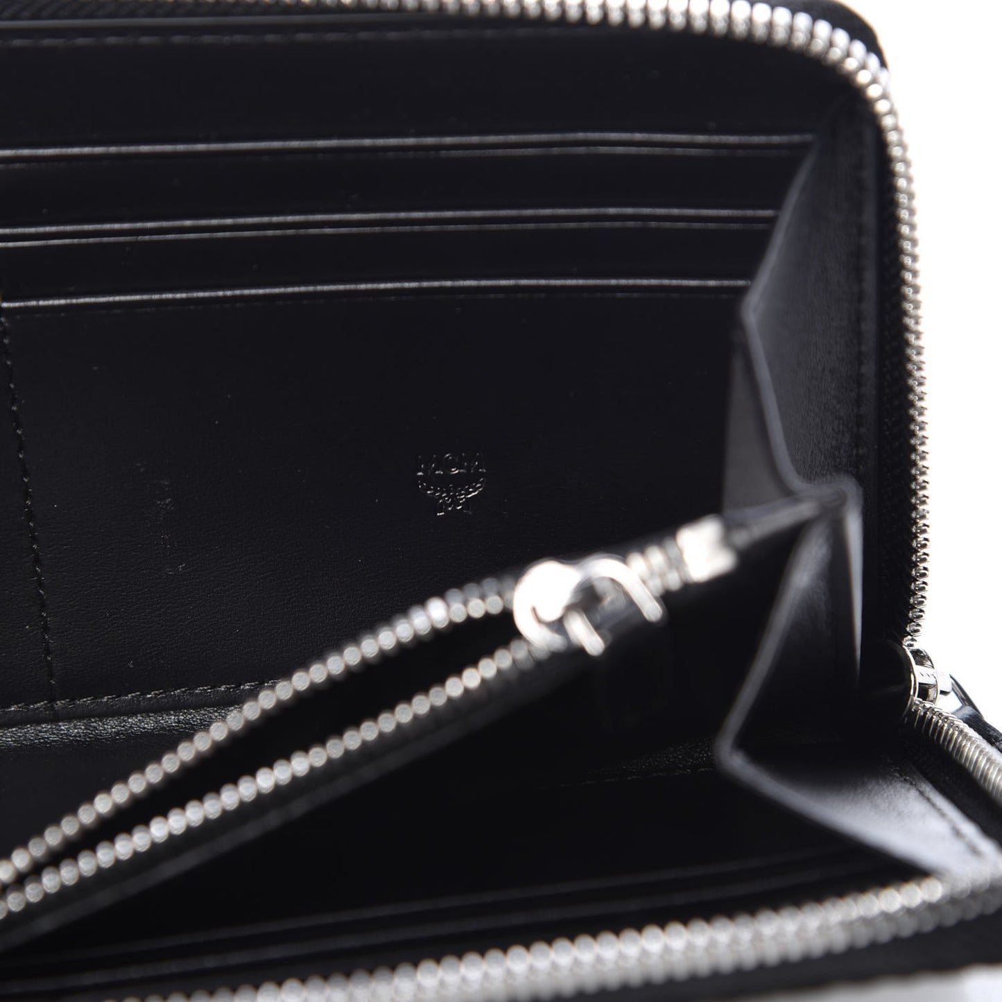 Visetos Large Zip Around Wallet Black