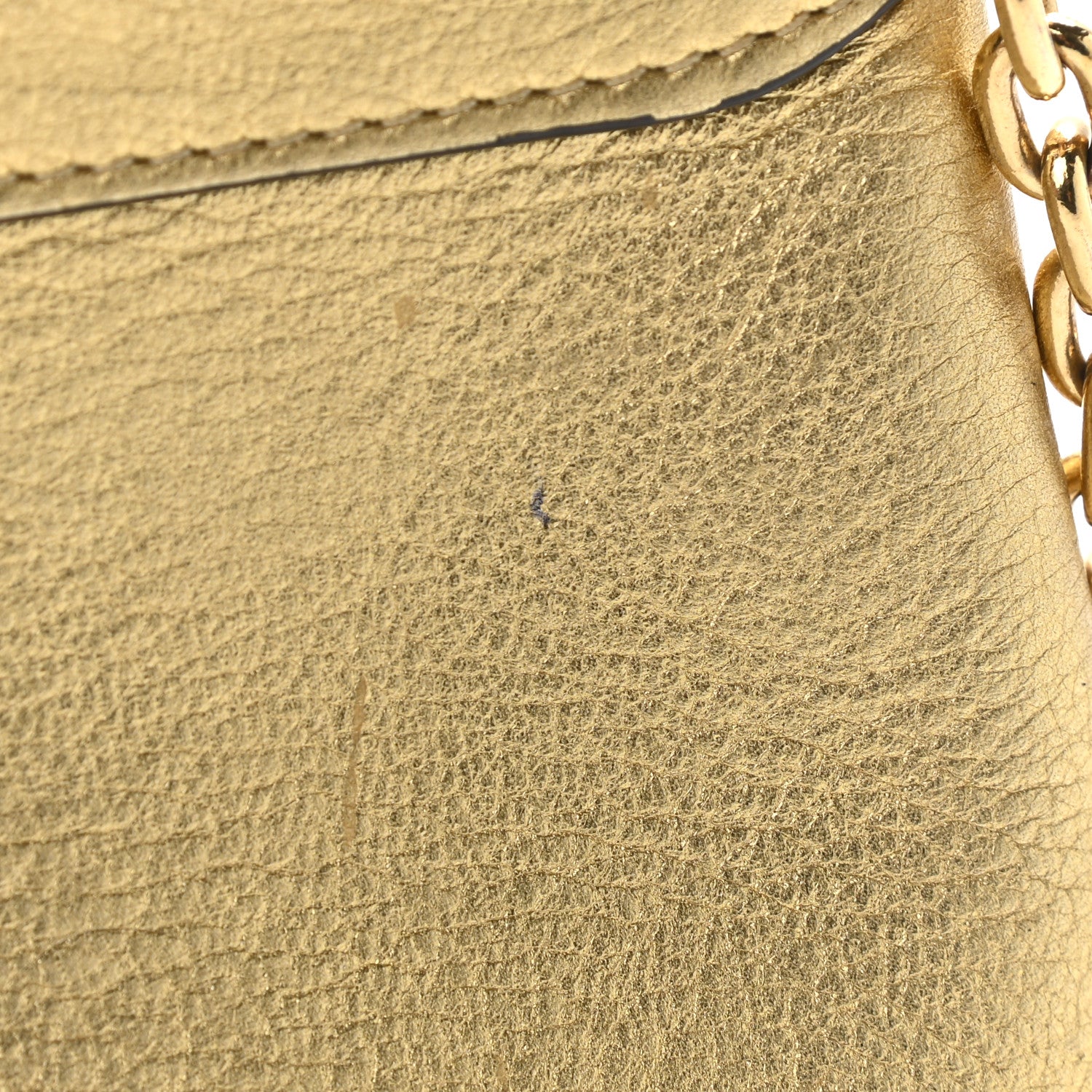 Louis Vuitton Cuir Plume Ecume Very Chain Bag Gold 10 of 11