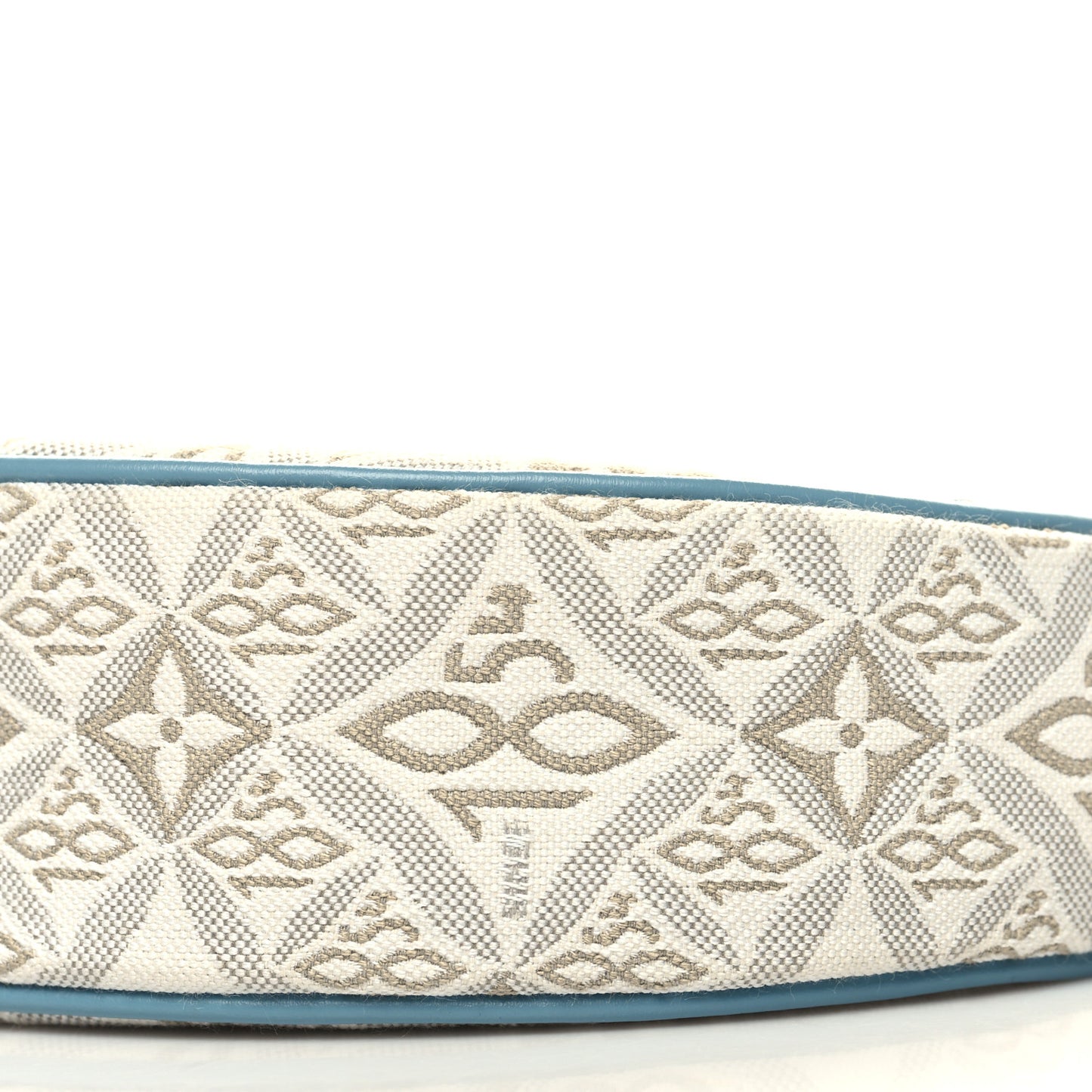Jacquard Since 1854 Loop White Blue