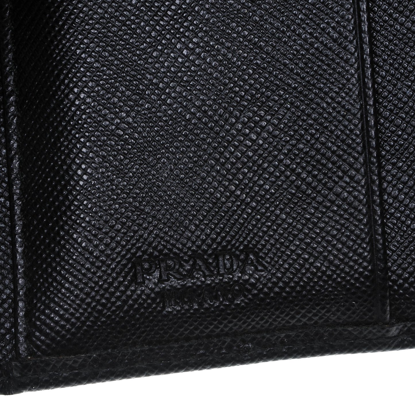 Saffiano Metal Tri-Fold Wallet Nero Black