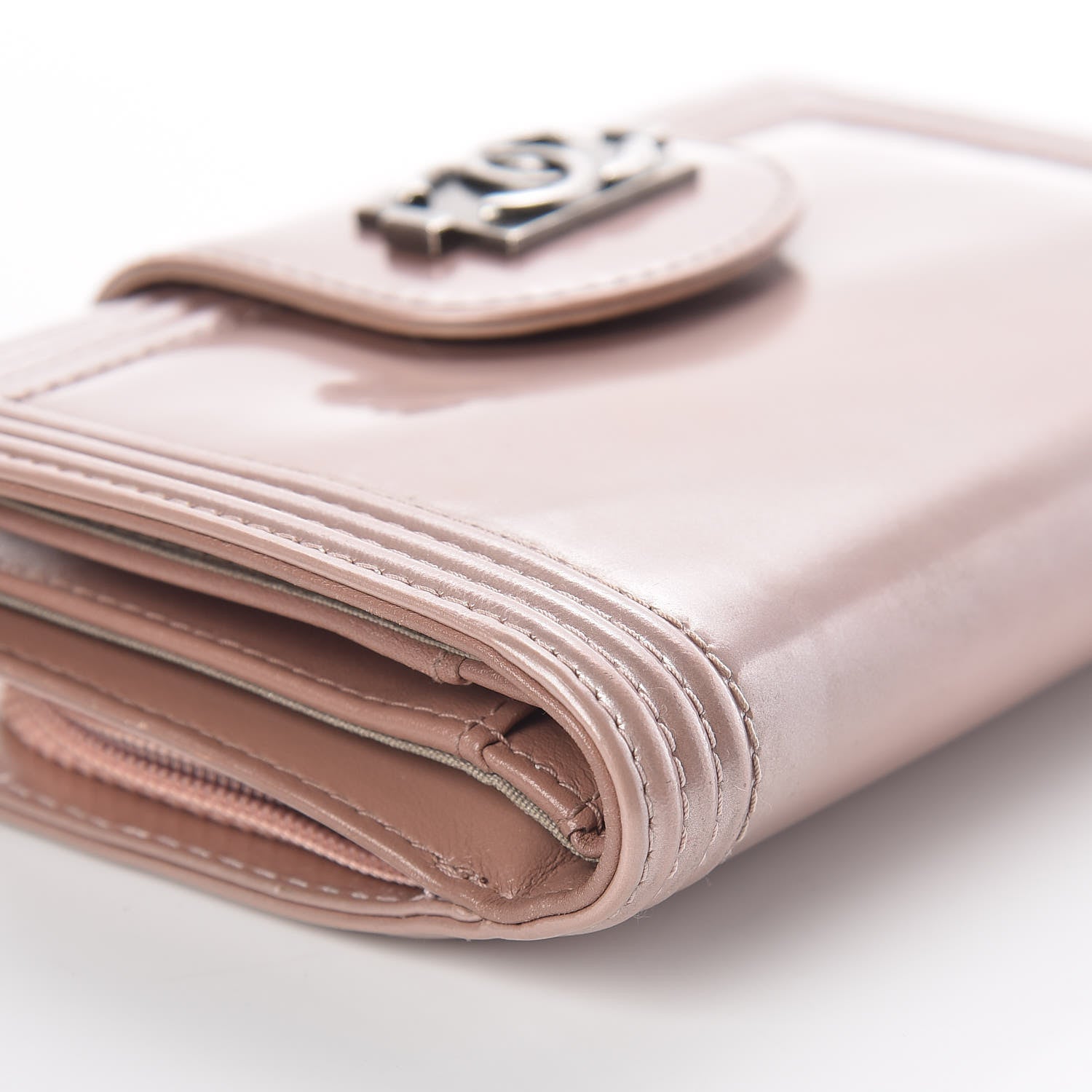 Chanel Metallic Glazed Calfskin Boy Zipped Pocket Wallet Pink 18 of 19